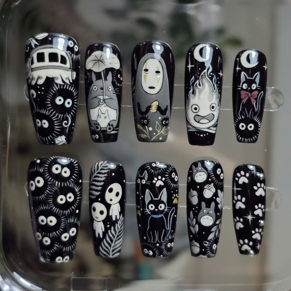 Darkghibli Anime Floral Nail