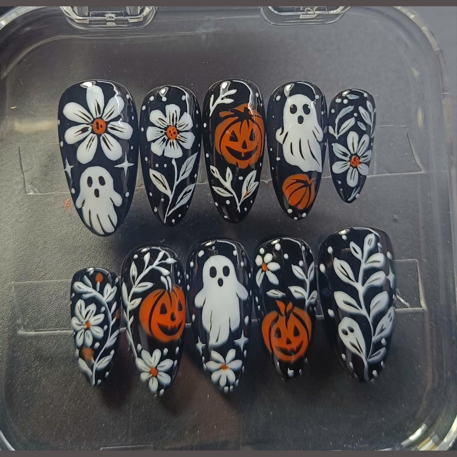 Spooky Halloween Pumpkin Ghost Nails