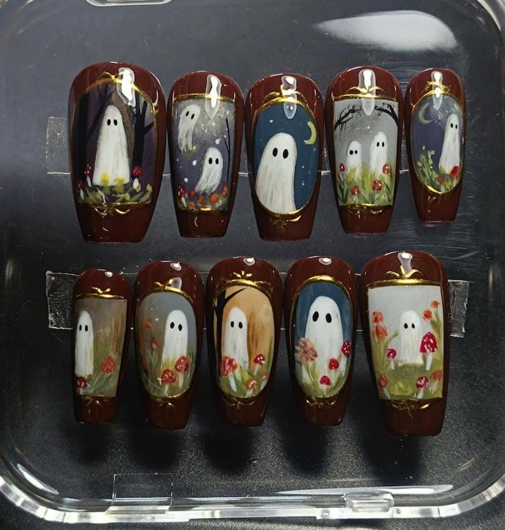 Spooky Mushroom Ghost Nais