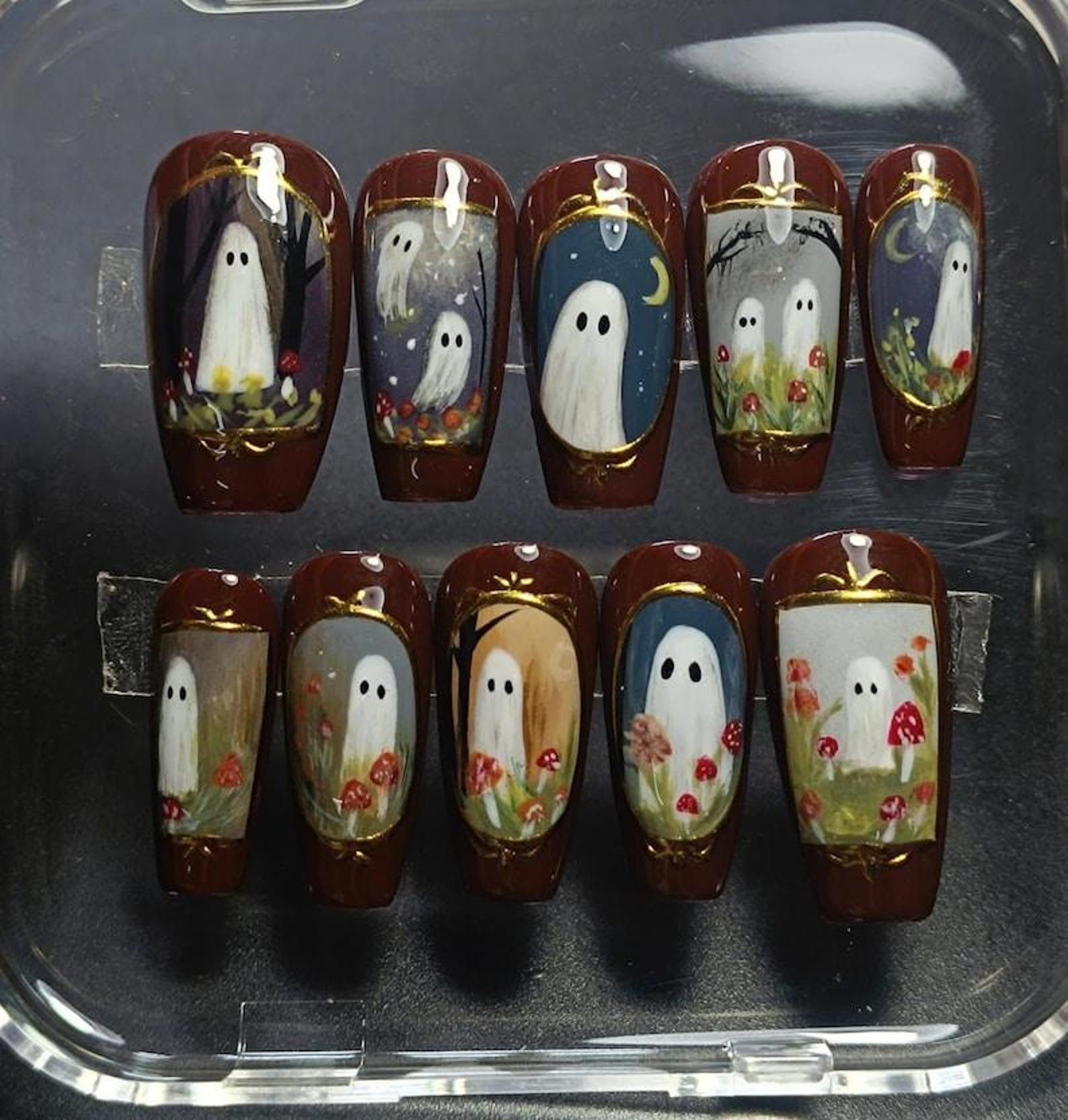 Spooky Mushroom Ghost Nais