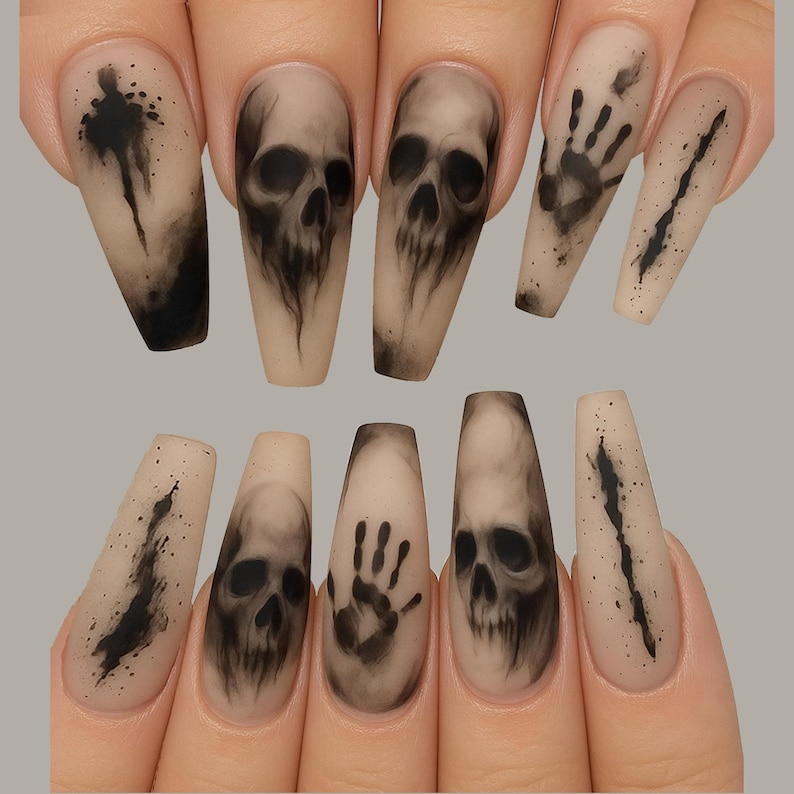 Haunted Ghost Skull Nails