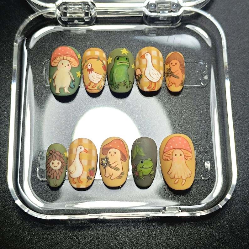 Vintage Cottagecore Garden Mushroom Nails
